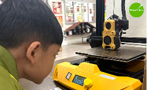 From Pixels to Prototypes: Diving into 3D Printing for students at 7oaks Student Care Centres